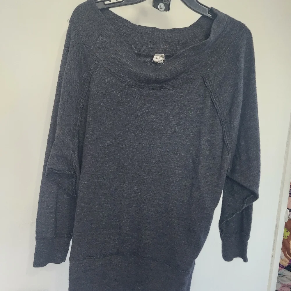 We the free from Free people off shoulder sweatshirt - Picture 6 of 6